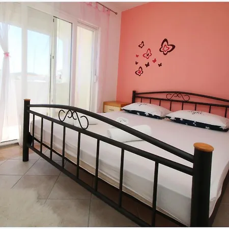 Apartment Leo Rogoznica (Sibenik-Knin)